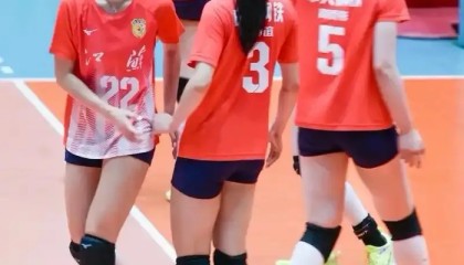 再对上海，江苏女排怎么赢？做好发接好，拦防范赖克，给新人机会|吴梦洁|范泊宁|周页彤|郭中楠|唐欣_新浪体育_新浪新闻