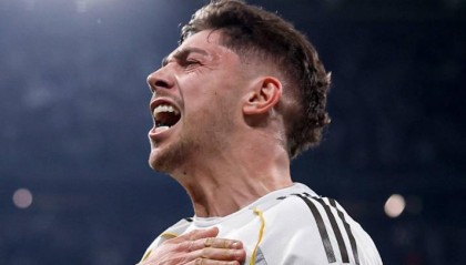 yl7703永利-巴尔韦德vs曼城数据：完成帽子戏法，4抢断+3解围+1拦截